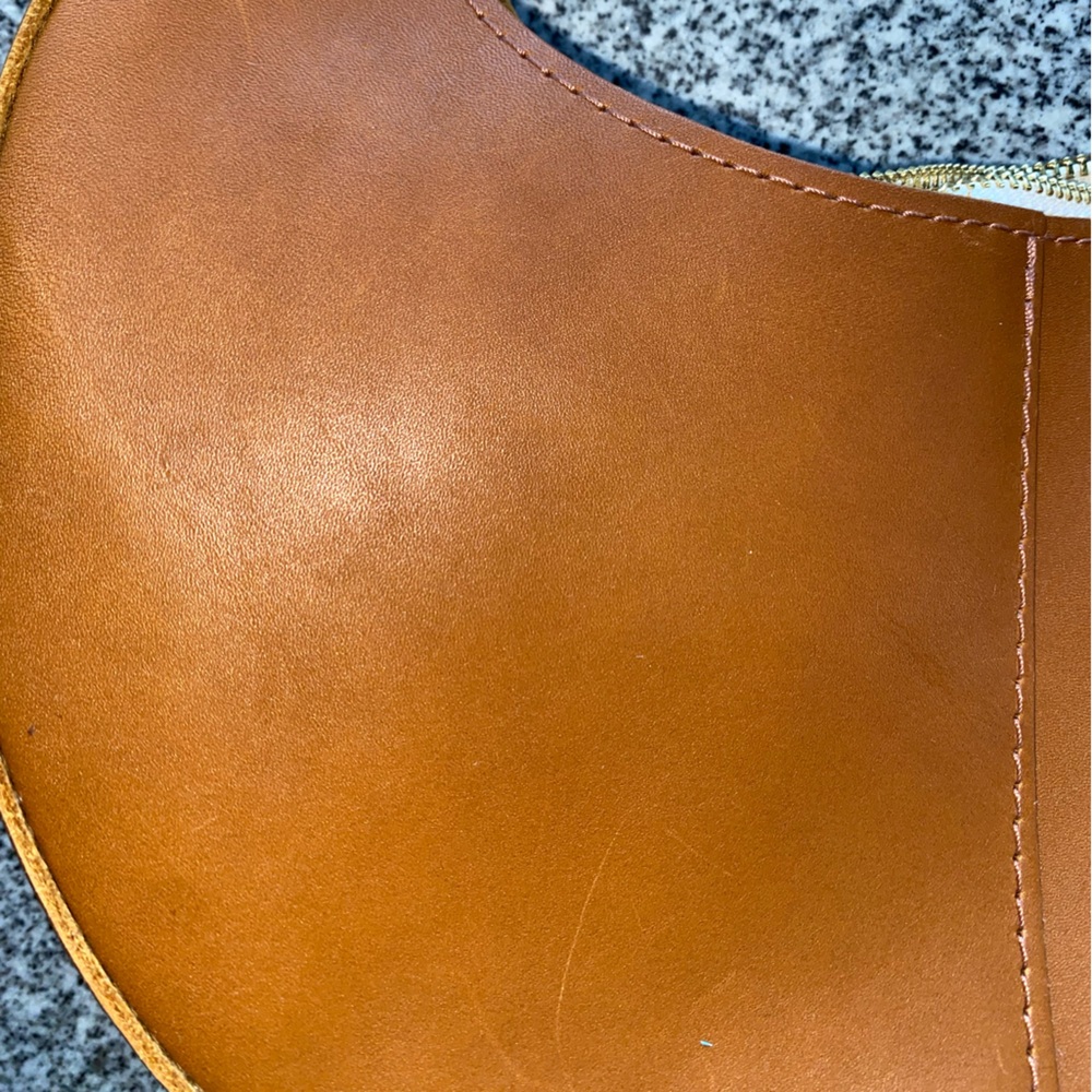 Portland Leather Goods Nora Bag in Honey - Picture 5 of 10